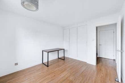 Hanger Lane, London, Image 6