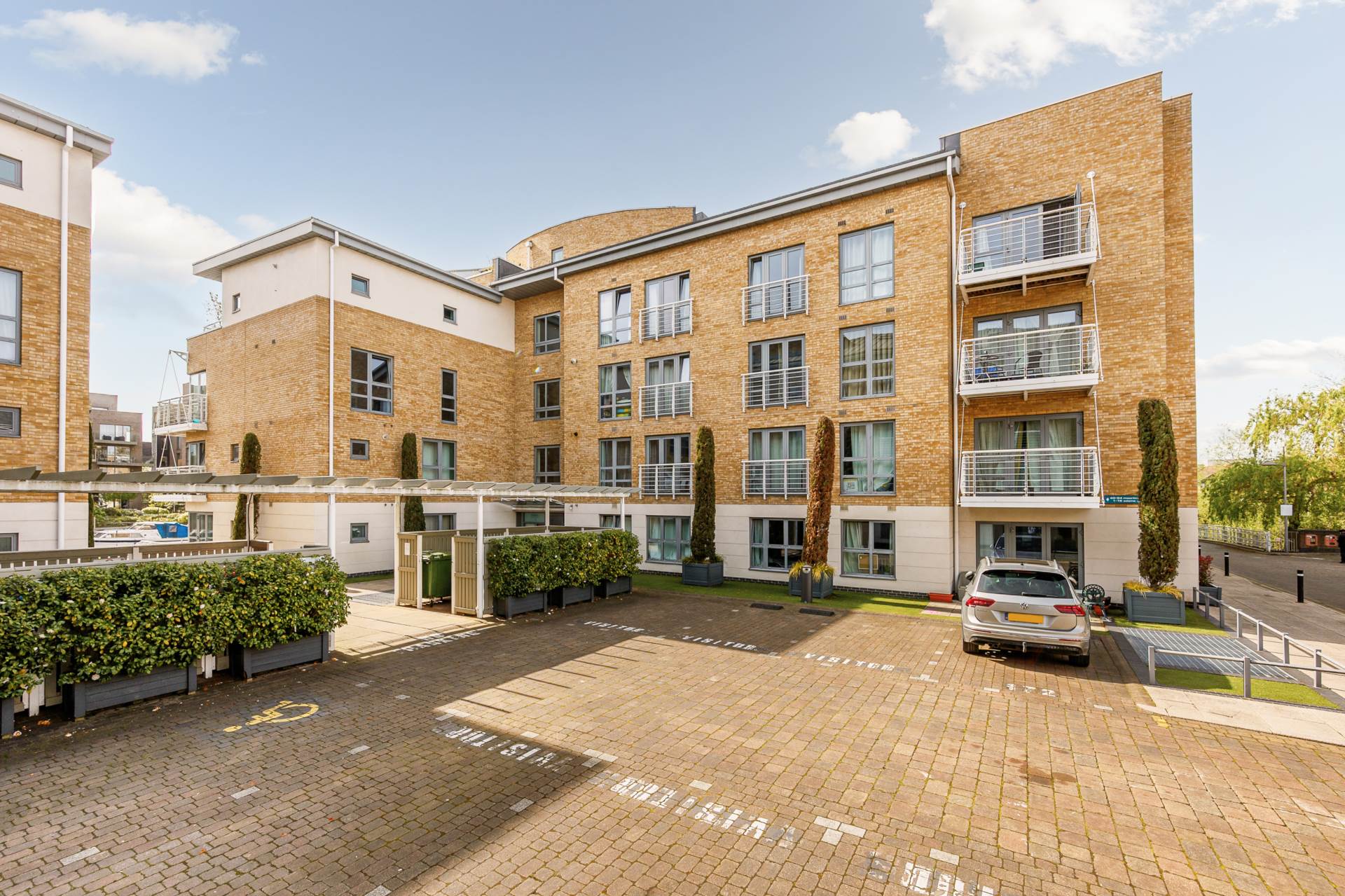 Penthouse, 'The Island', Tallow Road, Brentford, Image 12