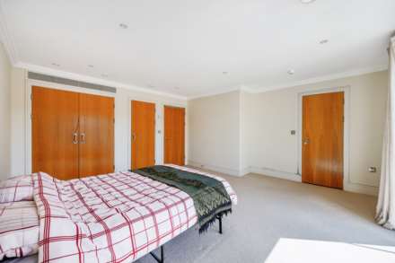 Penthouse, 'The Island', Tallow Road, Brentford, Image 8