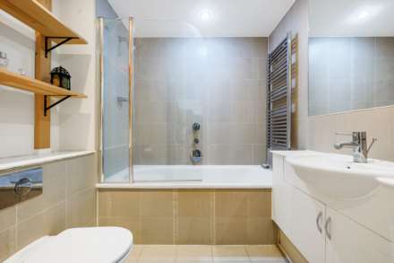 Penthouse, 'The Island', Tallow Road, Brentford, Image 9