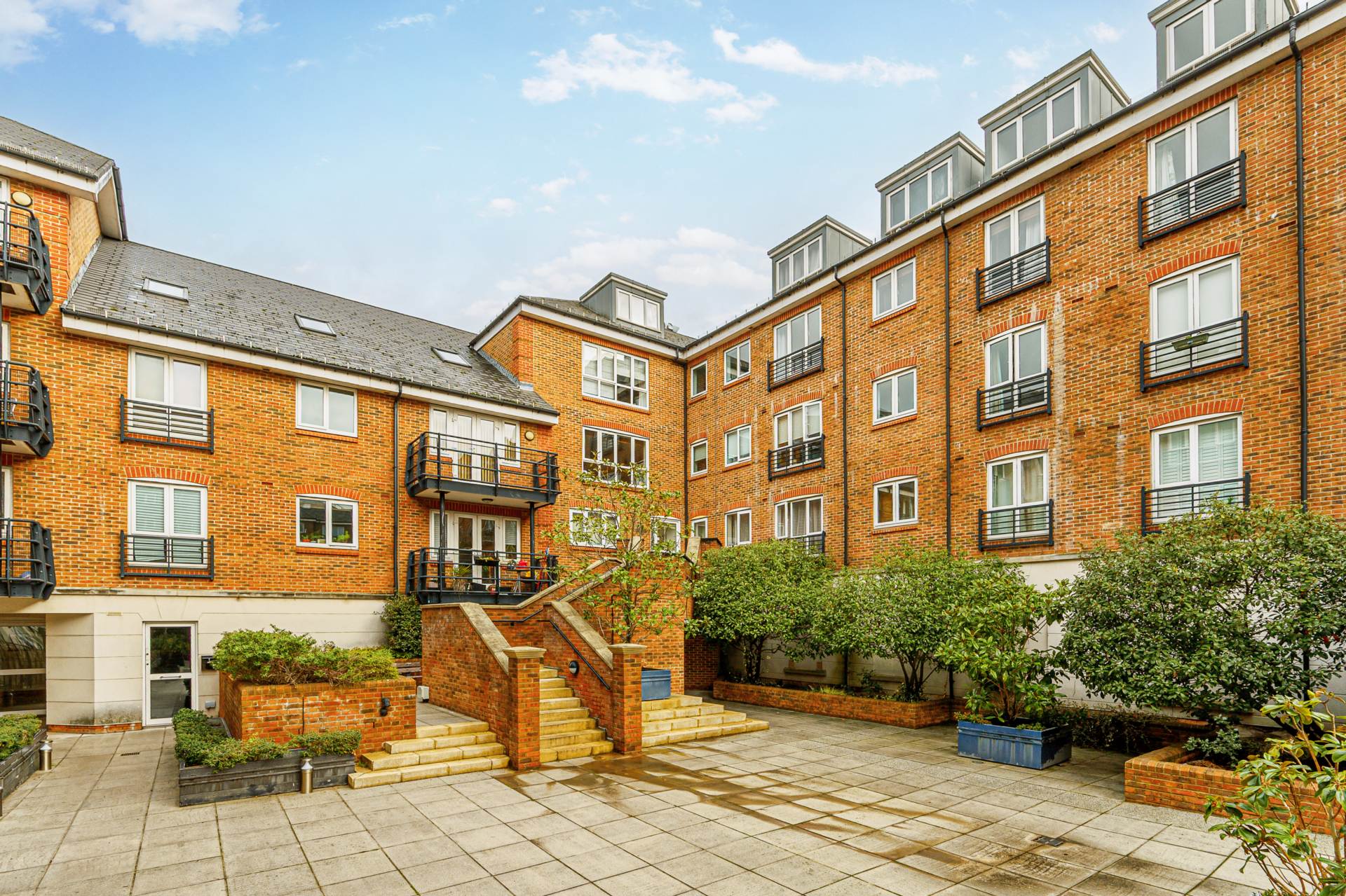 Tanyard House, Brentford, Image 1