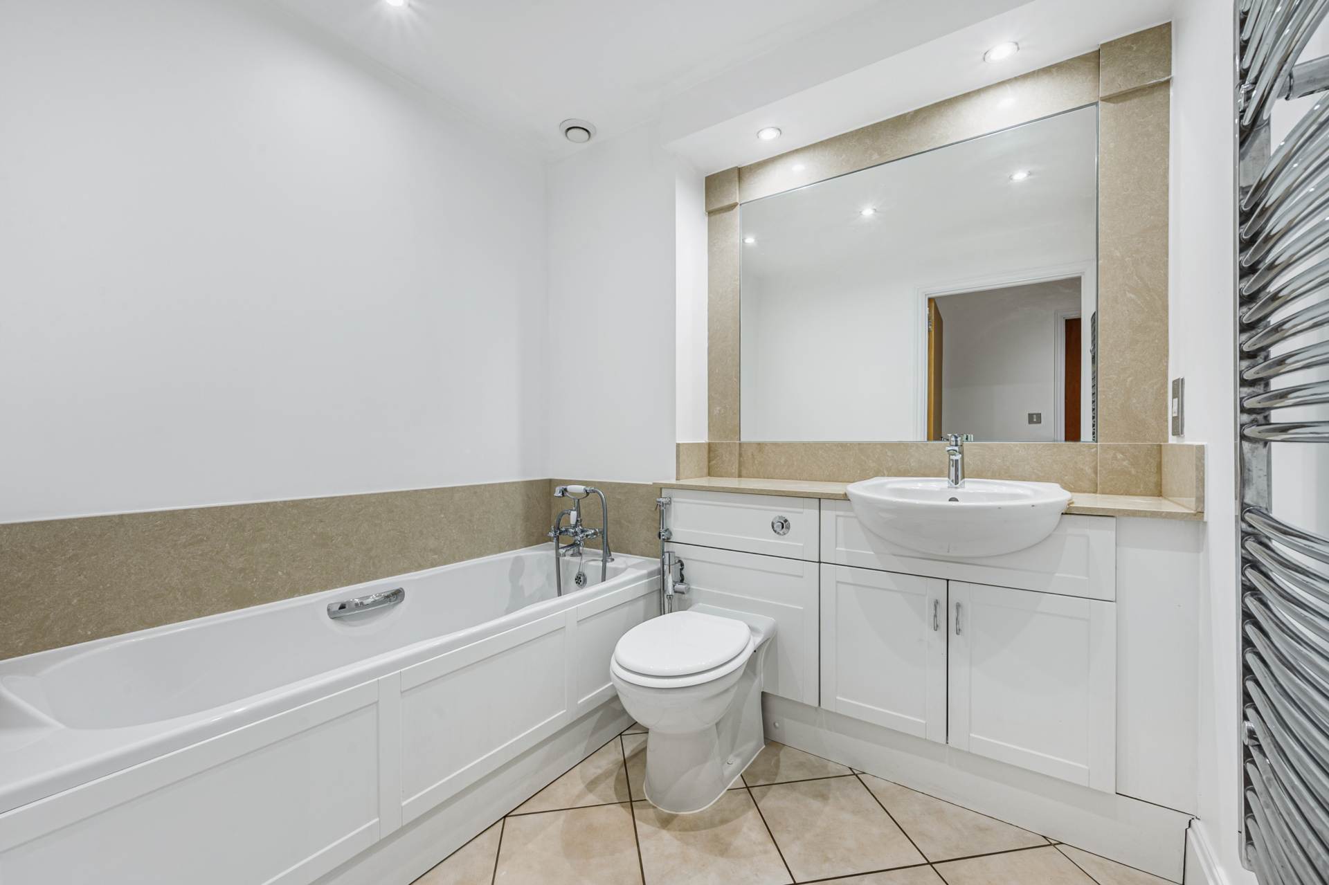 Tanyard House, Brentford, Image 9