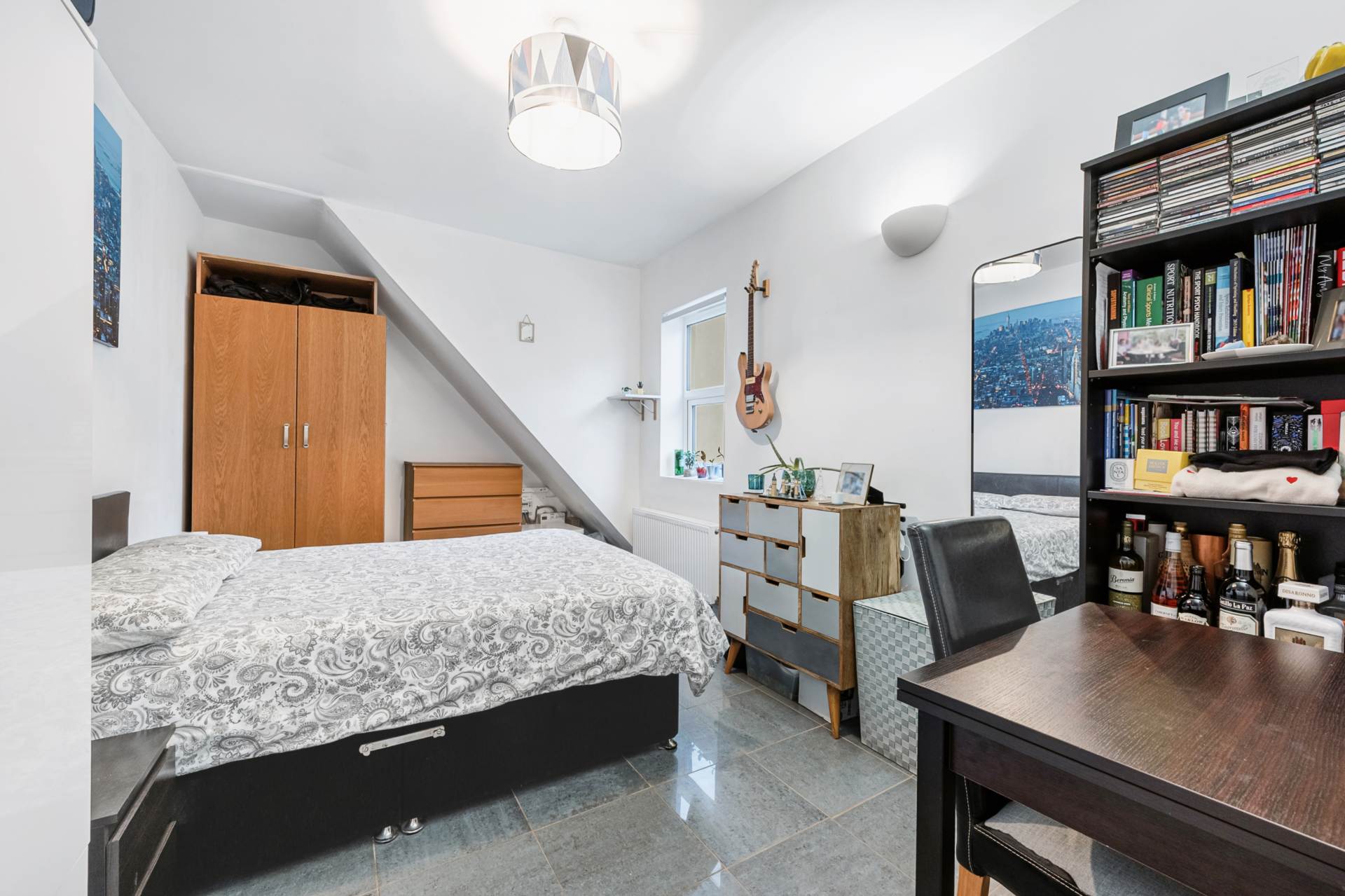 Market Terrace, Albany Road, Brentford, Image 6