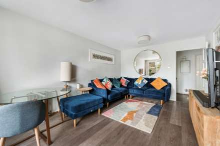 Nero Court, Brentford, Image 10