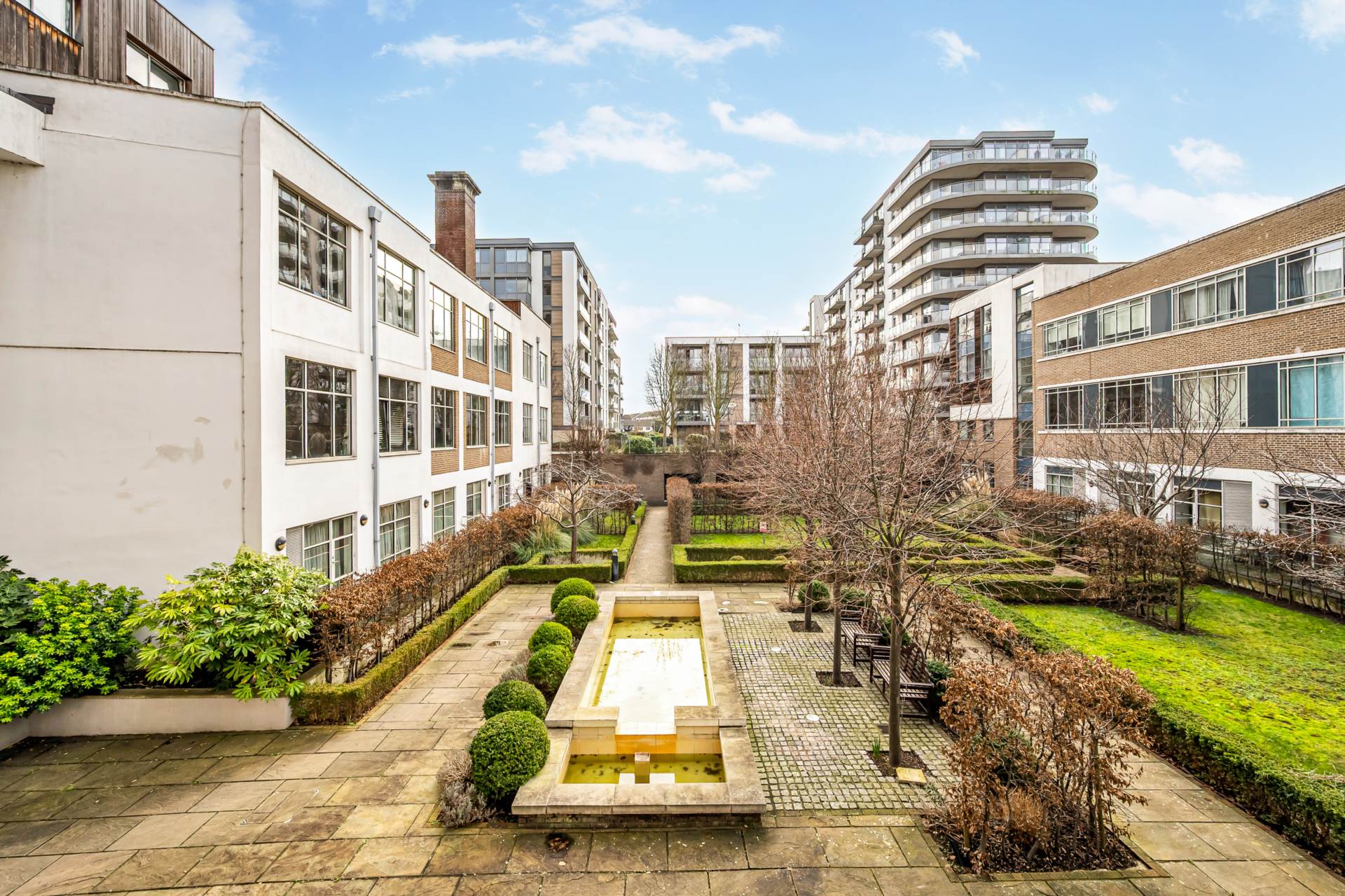 Wallis House, Great West Quarter, Brentford, Image 2