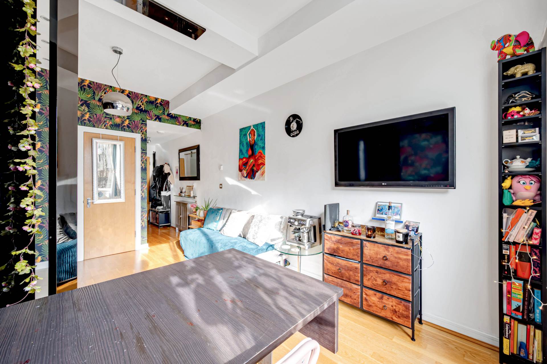 Wallis House, Great West Quarter, Brentford, Image 5