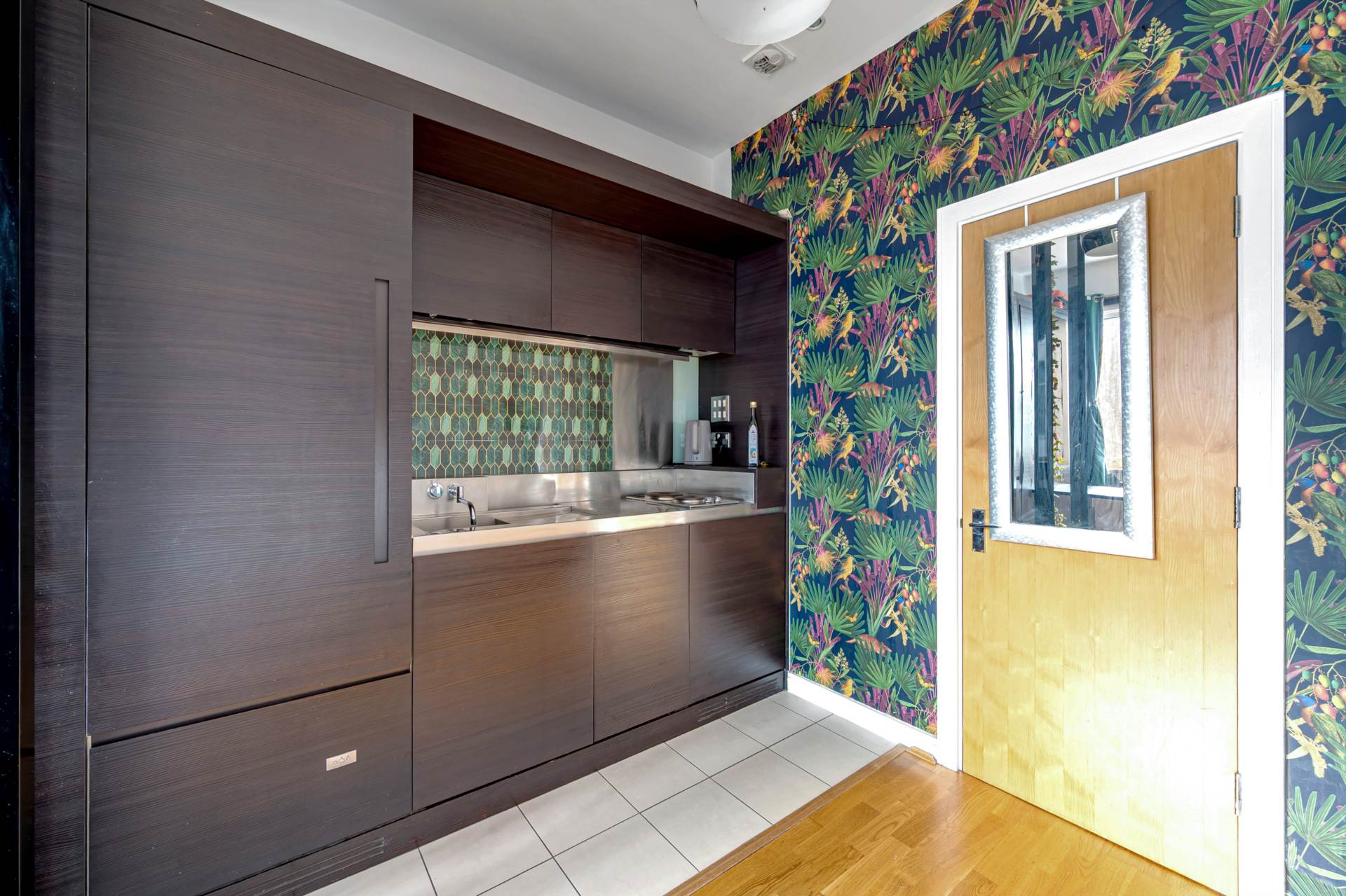 Wallis House, Great West Quarter, Brentford, Image 6