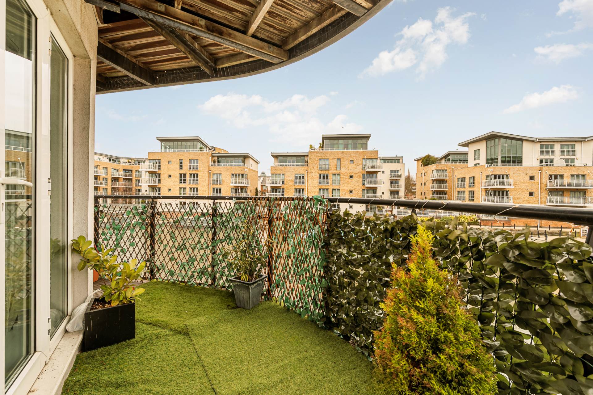 Canute House, Brentford Lock, Brentford, Image 15