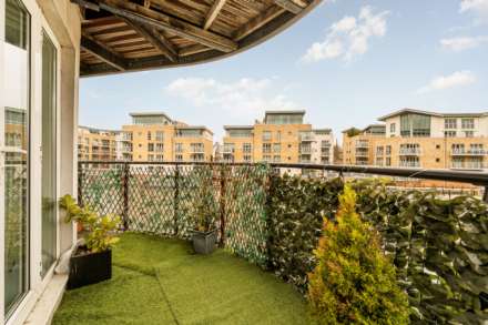 Canute House, Brentford Lock, Brentford, Image 15