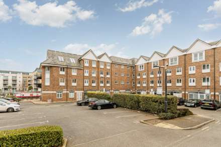 Canute House, Brentford Lock, Brentford, Image 3