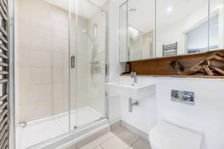 Canute House, Brentford Lock, Brentford, Image 9