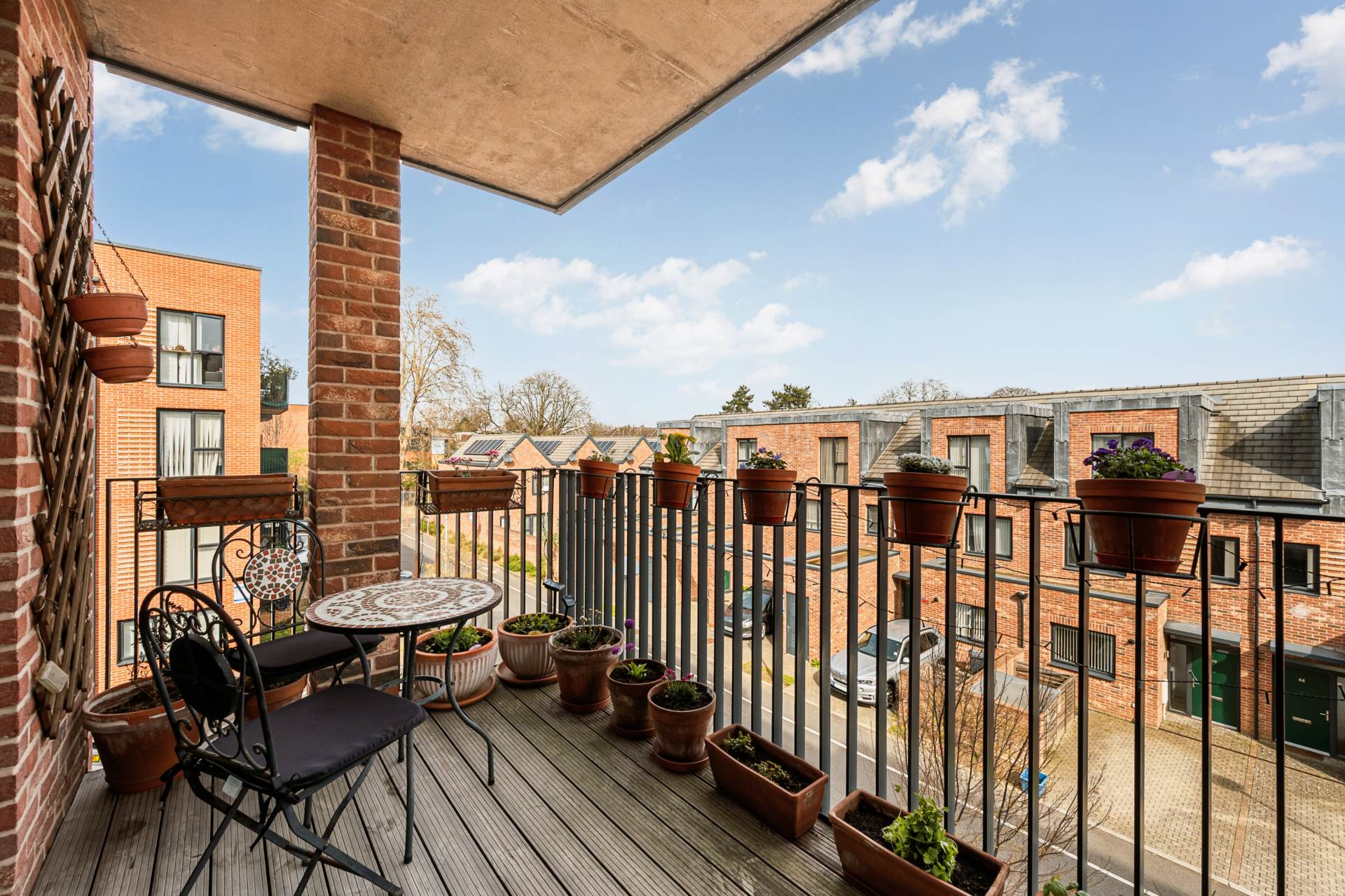 Myers Court, Brentford, Image 9