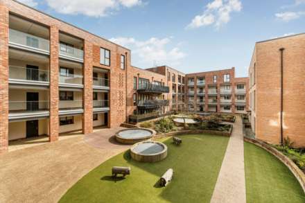 Myers Court, Brentford, Image 11