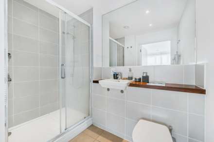 Myers Court, Brentford, Image 6