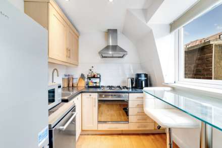 High Street, Brentford, Image 5