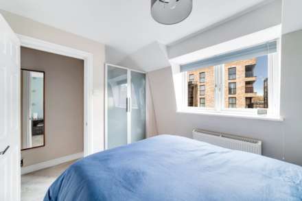 High Street, Brentford, Image 7