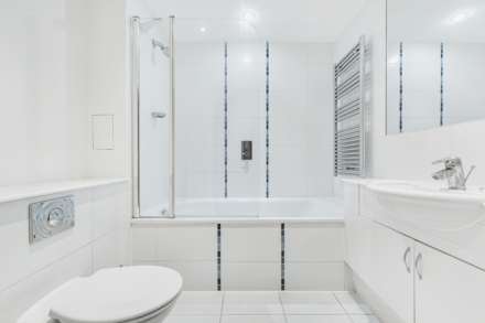 Moorings House, Brentford, Image 10