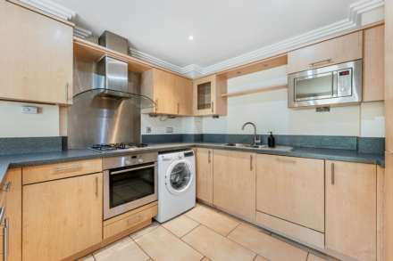 Moorings House, Brentford, Image 5