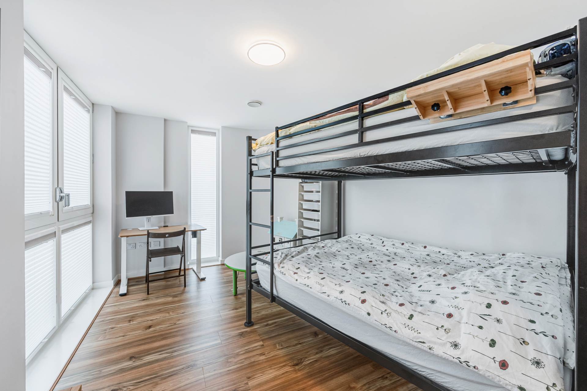 Baltic Avenue, Brentford, Image 12