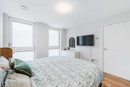 Baltic Avenue, Brentford, Image 10