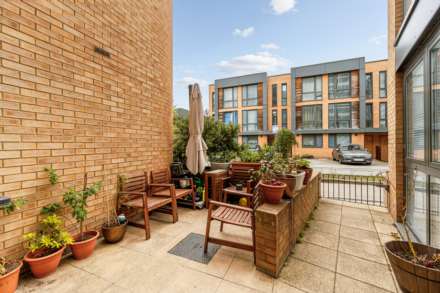 Baltic Avenue, Brentford, Image 2