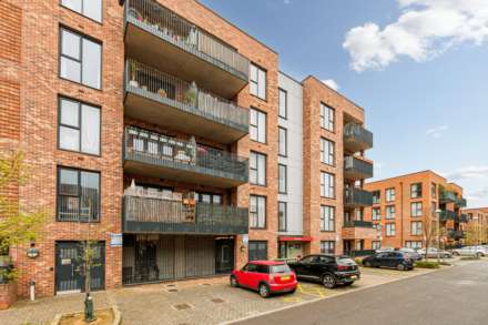 Myers Court, Brentford, Image 1