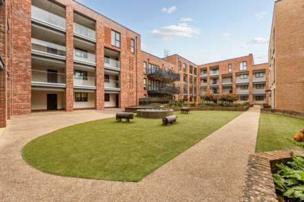 Myers Court, Brentford, Image 15