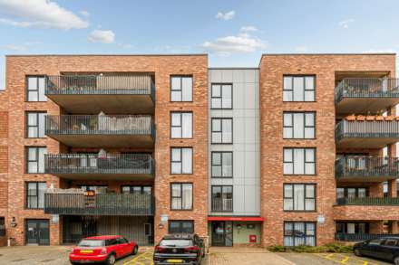 Myers Court, Brentford, Image 16