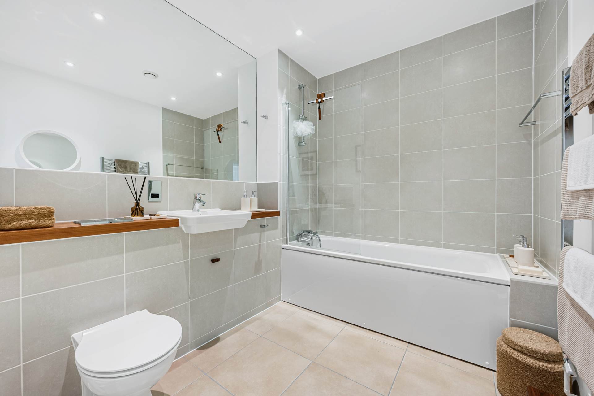 Myers Court, Brentford, Image 14