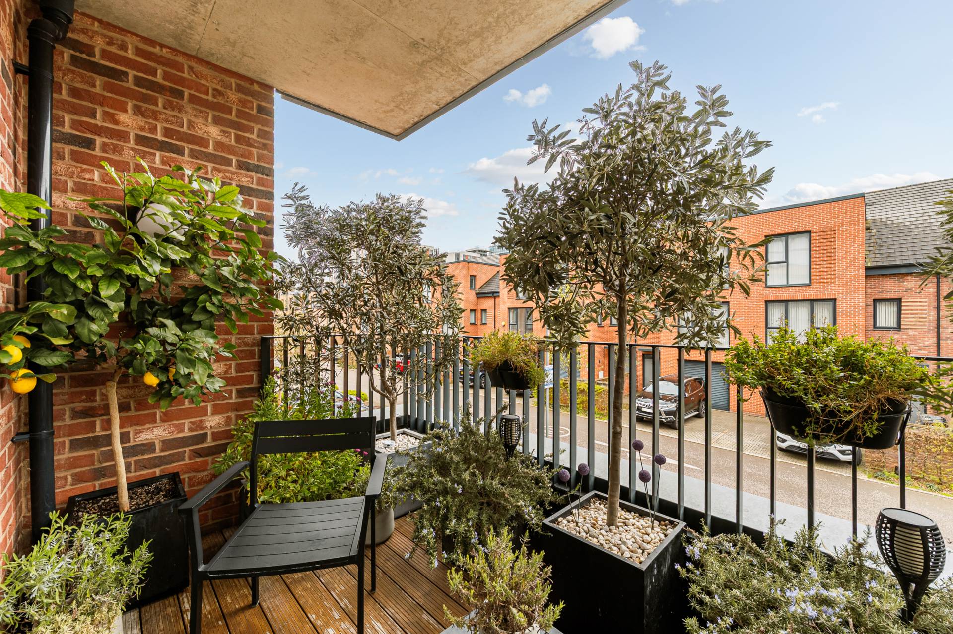 Myers Court, Brentford, Image 9