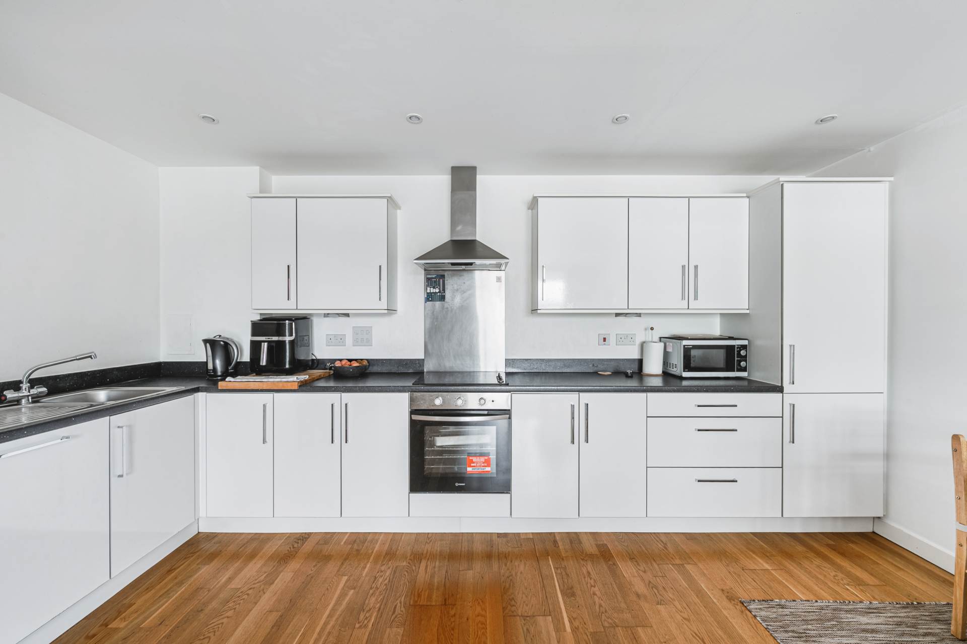Burgoyne House, Great West Quarter, Brentford, Image 4