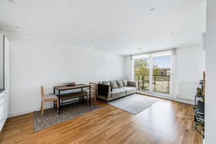 Burgoyne House, Great West Quarter, Brentford, Image 2