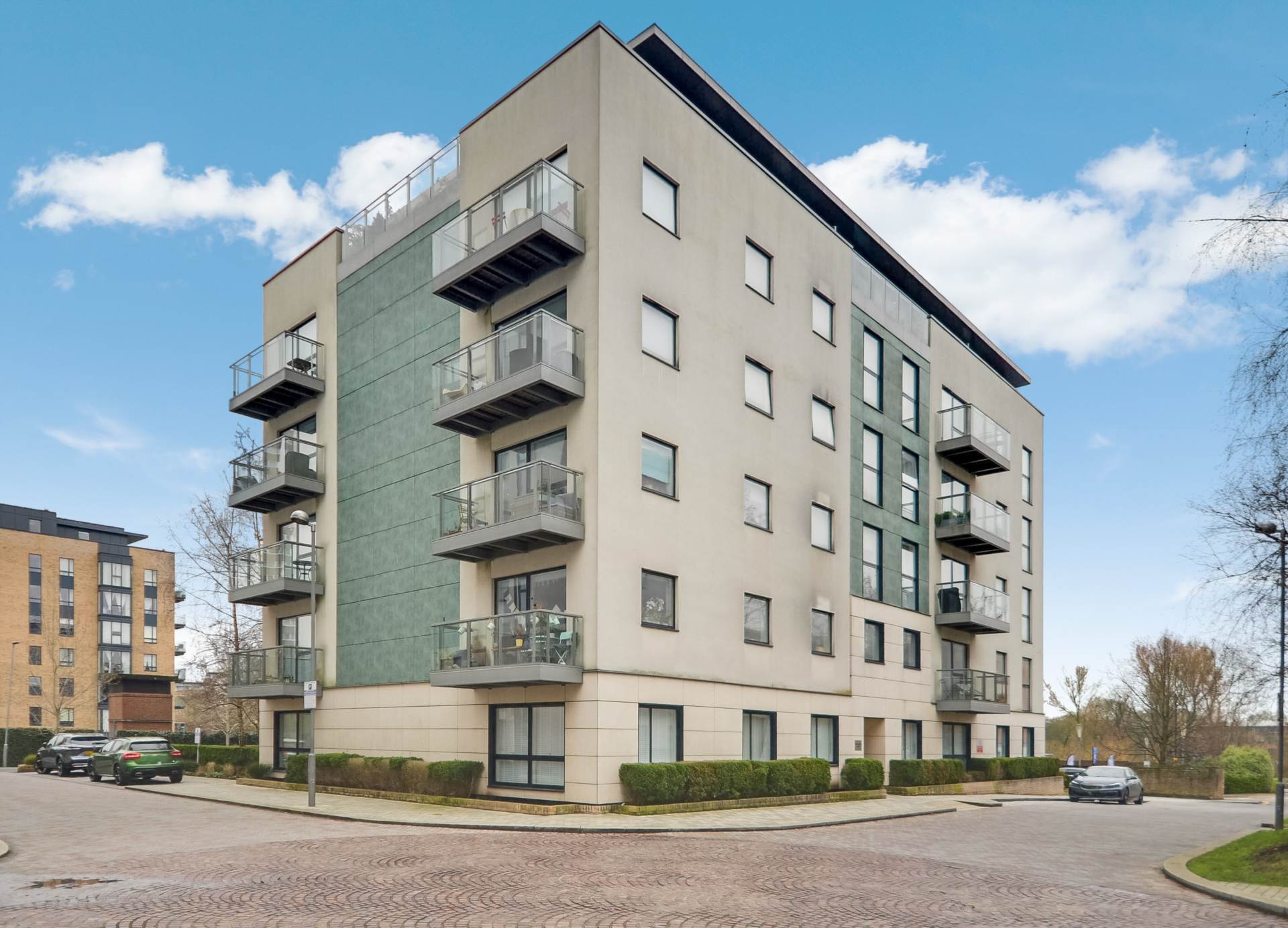 Metropolitan House, Pump House Crescent, Kew Bridge West, Brentford, Image 2