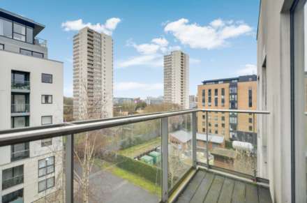 Metropolitan House, Pump House Crescent, Kew Bridge West, Brentford, Image 12