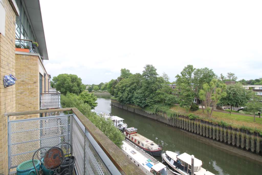 Point Wharf, Brentford, Image 1