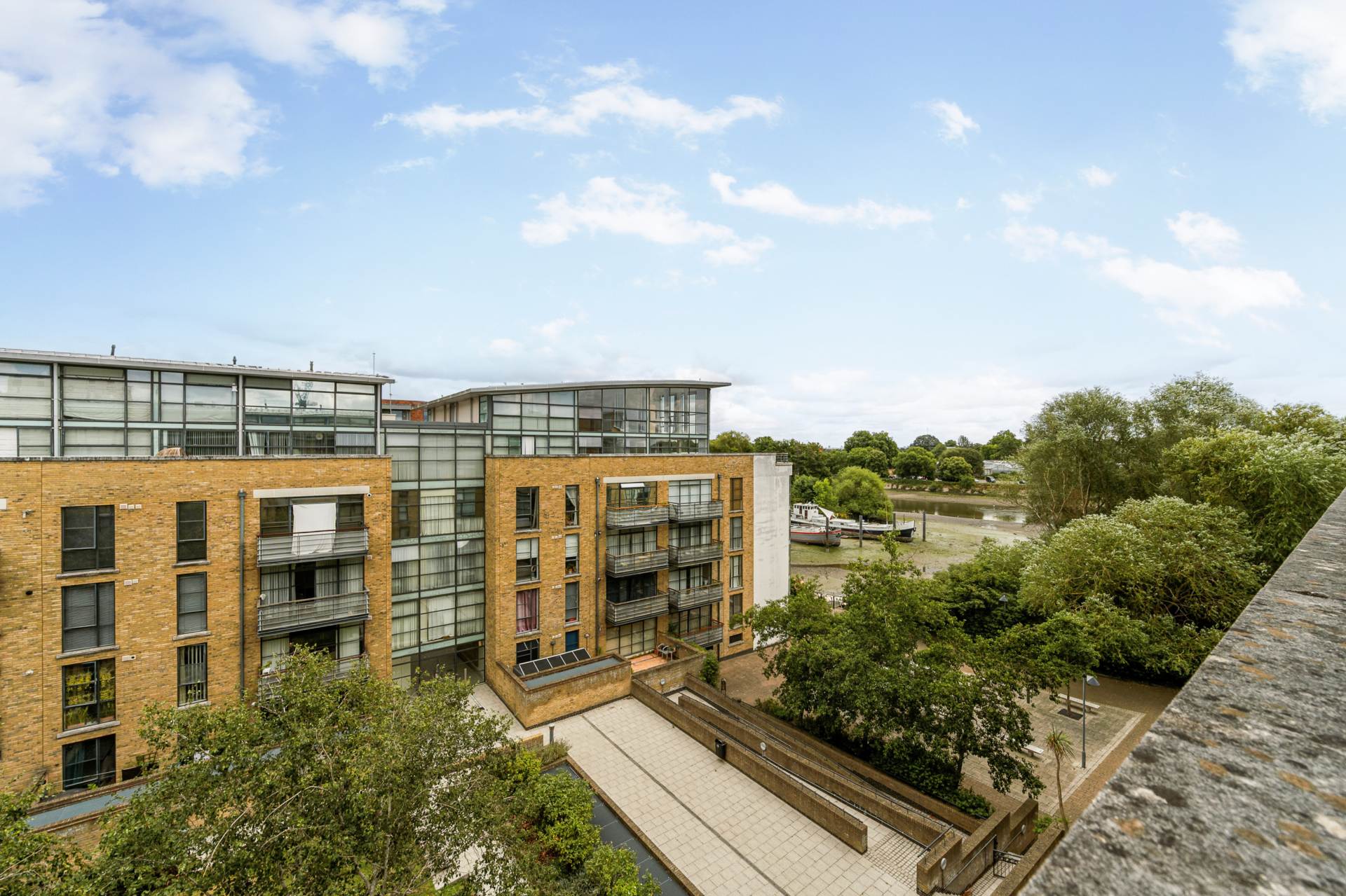 Ferry Lane, Ferry Quays, Brentford, Image 15