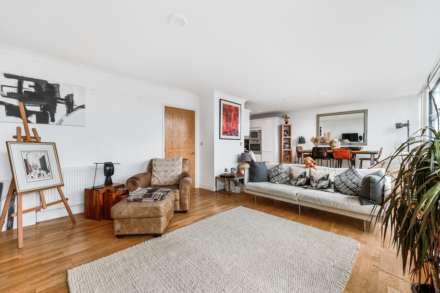 Ferry Lane, Ferry Quays, Brentford, Image 14