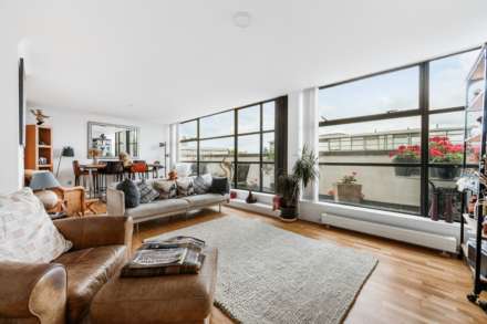 Ferry Lane, Ferry Quays, Brentford, Image 2