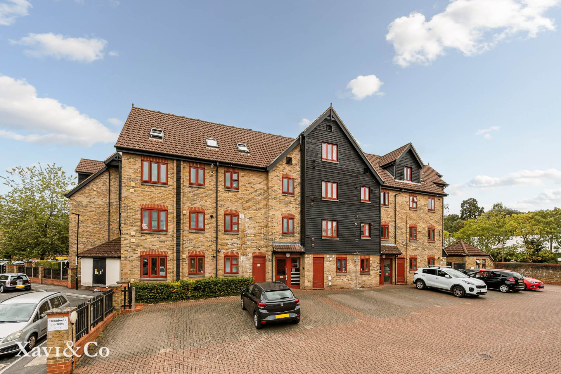 Shire Place, The Ham, Brentford, Image 1