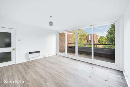 Julius Court, Brentford, Image 4
