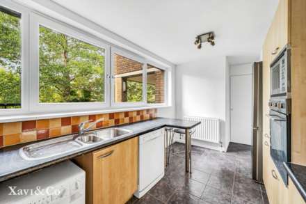 Julius Court, Brentford, Image 6