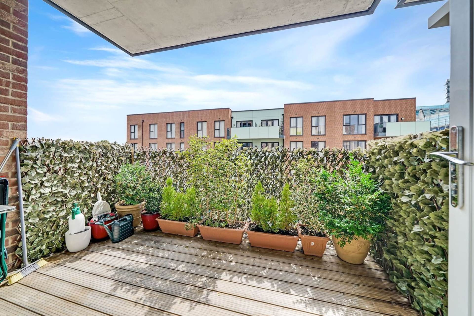 Myers Court, Reynard Way, Brentford, Image 8