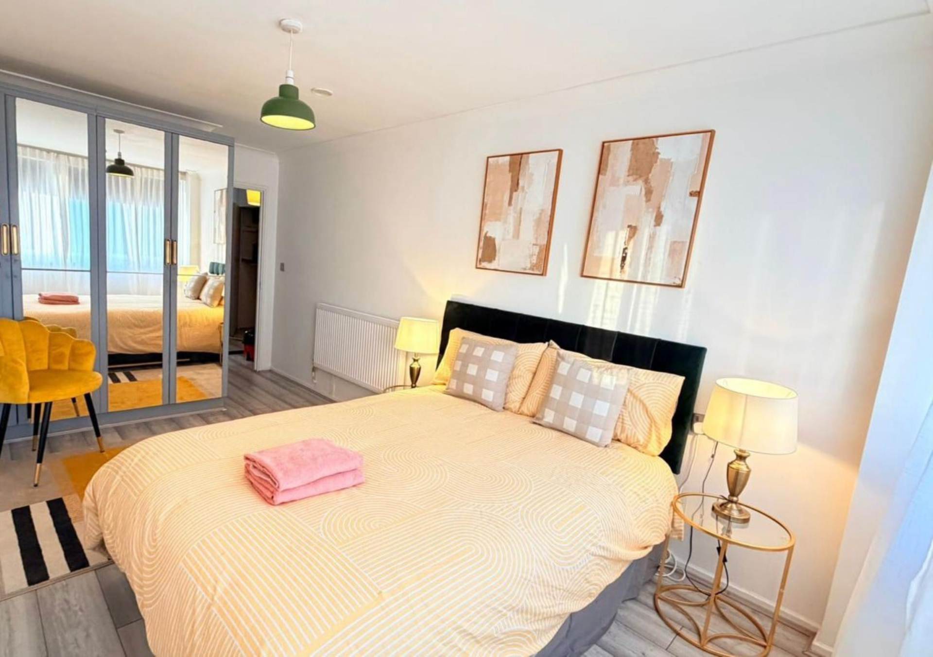Romulus Court, Justin Close, Brentford Dock, Image 4