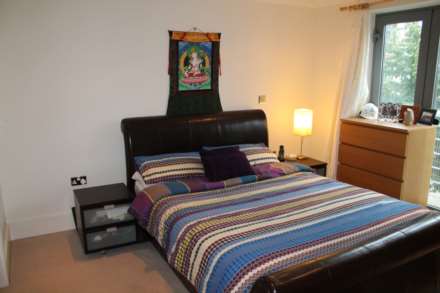 The Island, Tallow Road, Brentford, Image 2