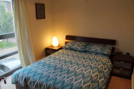 The Island, Tallow Road, Brentford, Image 3