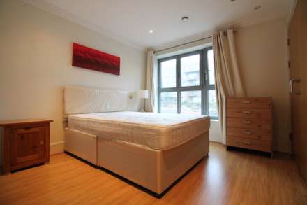 The Island, Brentford, Image 3