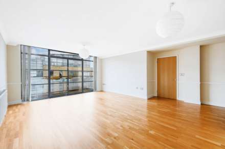 Ferry Lane, Brentford, Image 3