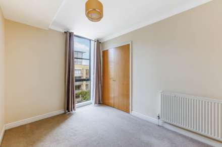 Ferry Lane, Brentford, Image 6