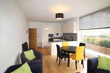 2 Bedroom Apartment, Halyards Court, Durham Wharf Drive