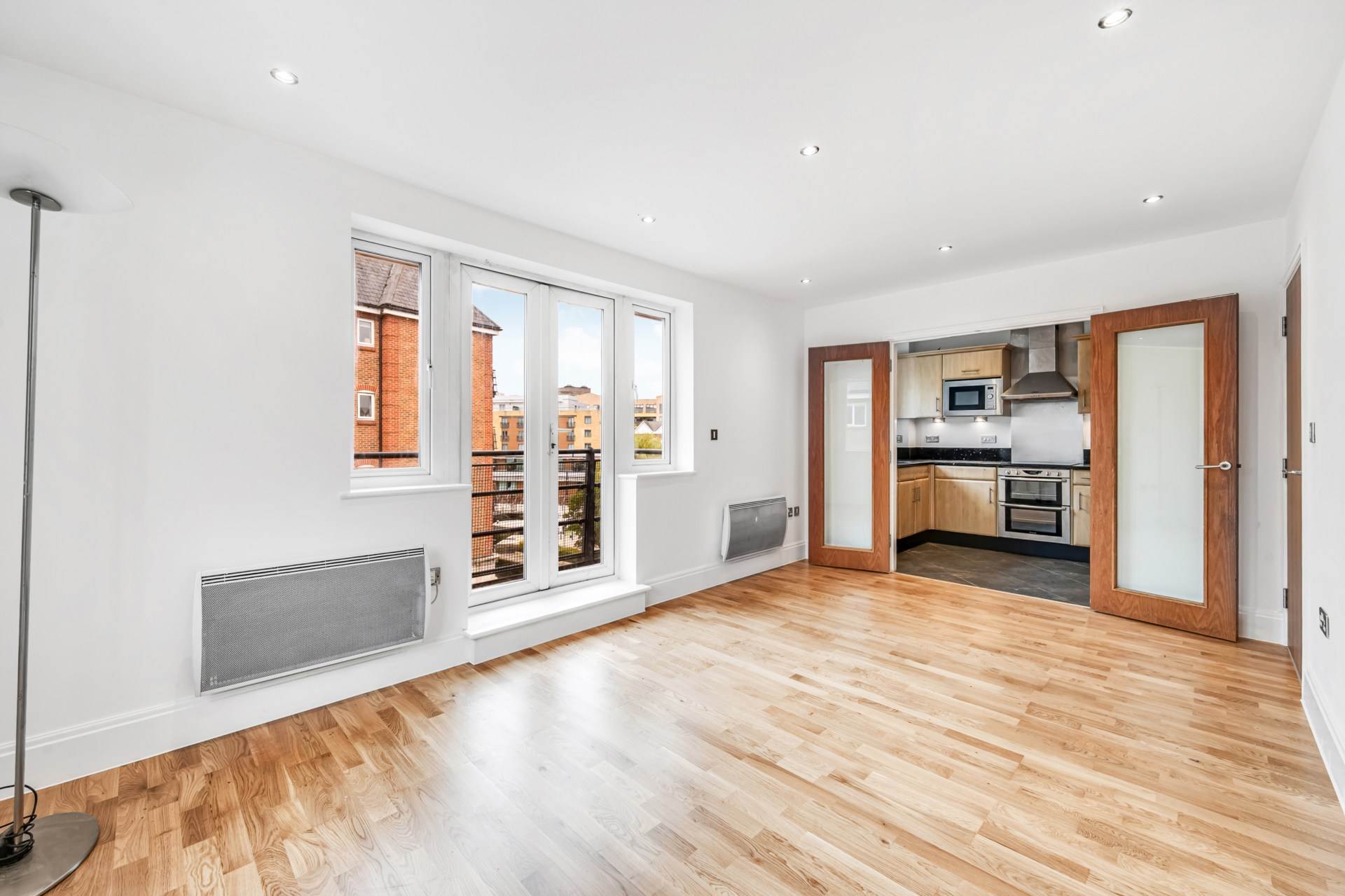 High Street, Brentford, Image 5